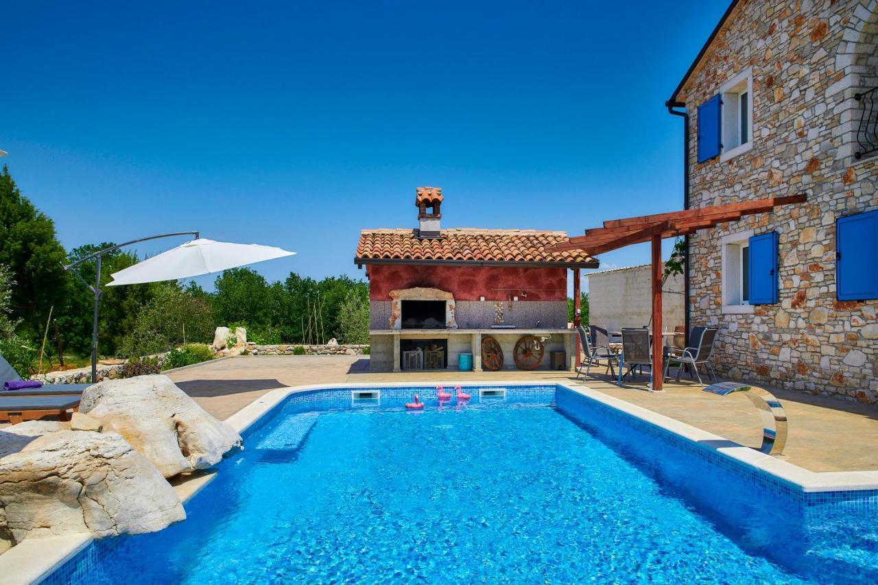 Relax House Surrounded By Olives And Vineyard Villa Stifanići Eksteriør bilde