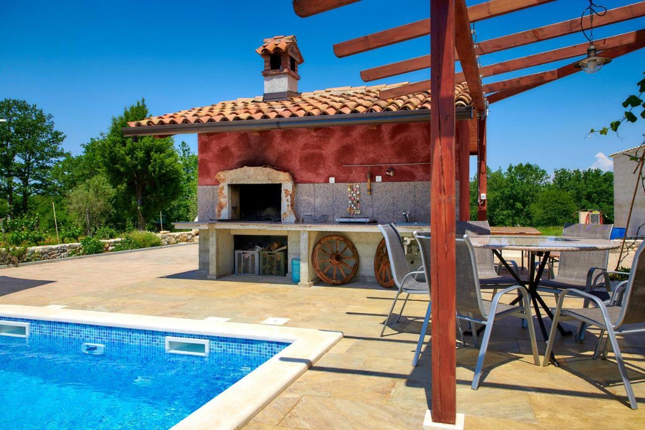 Relax House Surrounded By Olives And Vineyard Villa Stifanići Eksteriør bilde