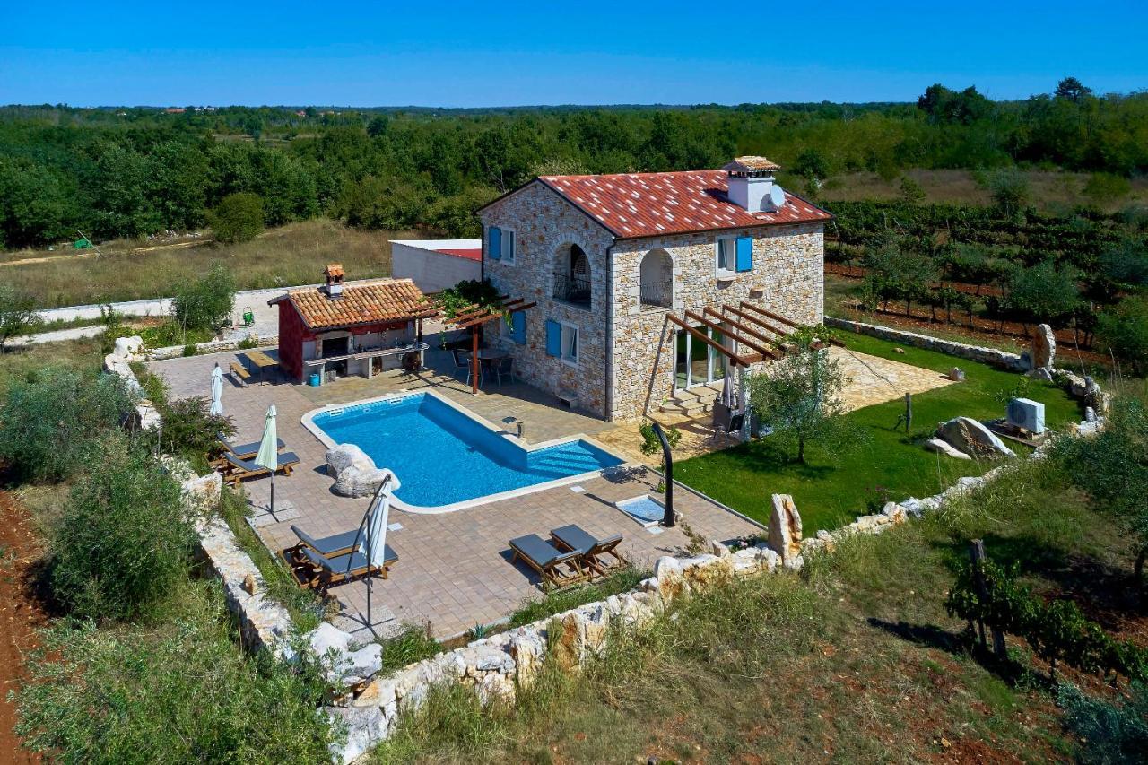 Relax House Surrounded By Olives And Vineyard Villa Stifanići Eksteriør bilde